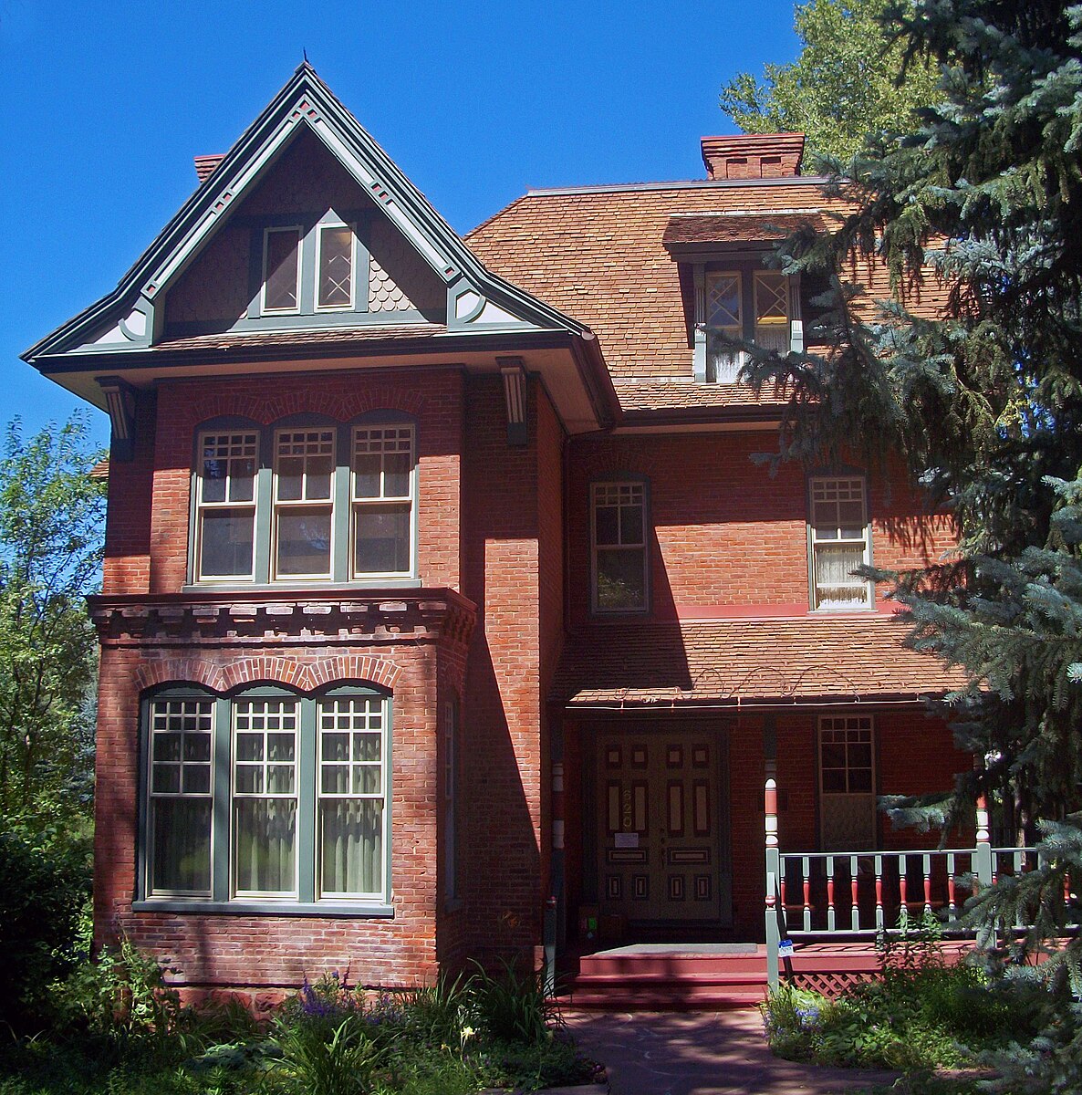 Wheeler Stallard House Aspen, Queen Anne brick Victorian mansion on full city block